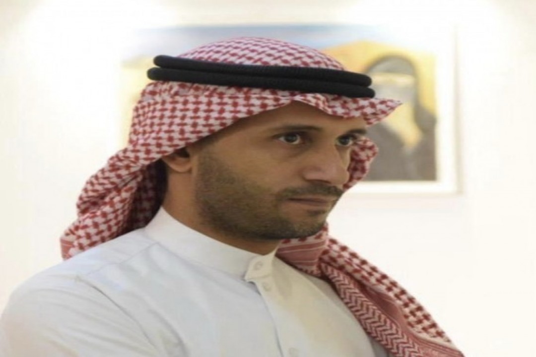 "خلك قريب… بس خلك مدير"