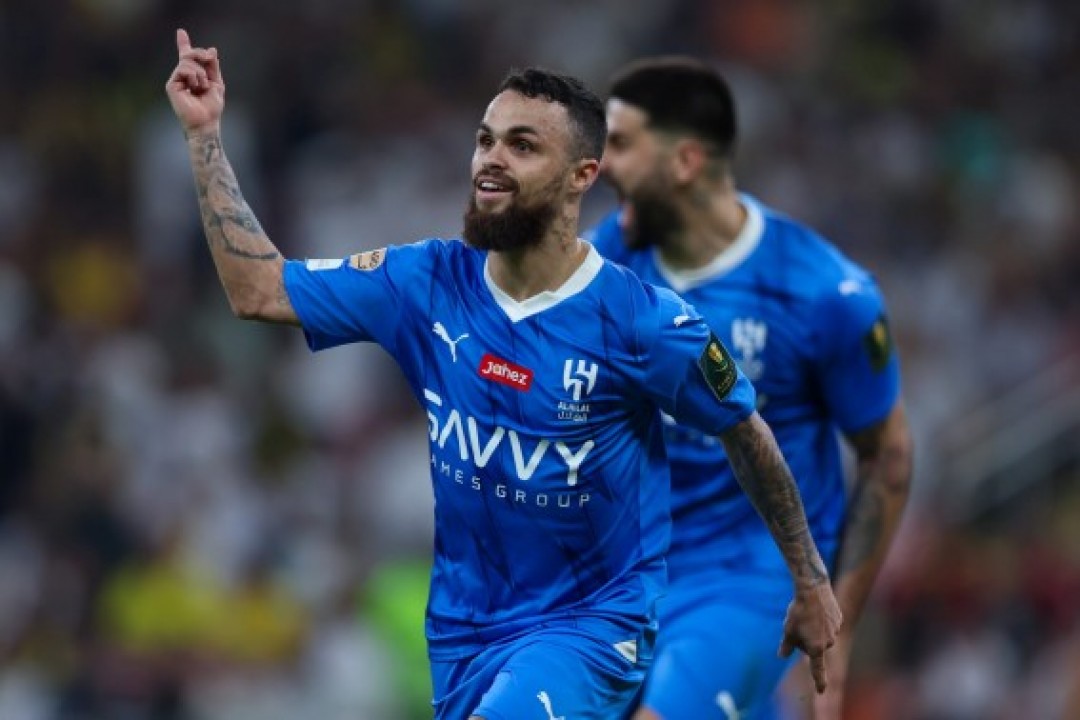 العلا يقدم عرضًا رسميًا للتعاقد مع نجم الهلال السابق