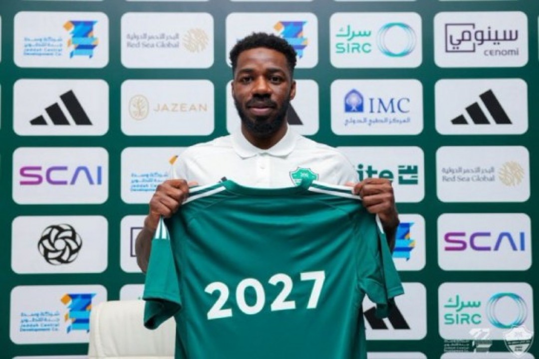 الأهلي يجدد عقد نجم كرة السلة أيمن بلال حتى 2027