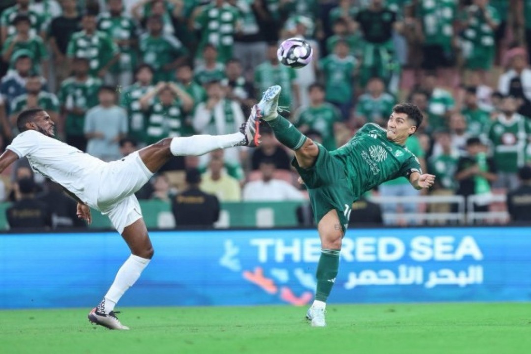 الأهلي يخطف بطاقة السوبر السعودي من الهلال