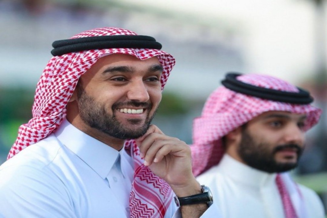 وزير الرياضة يهنئ الأنصار والخلود والزلفي بعد تخصيصها رسميًا