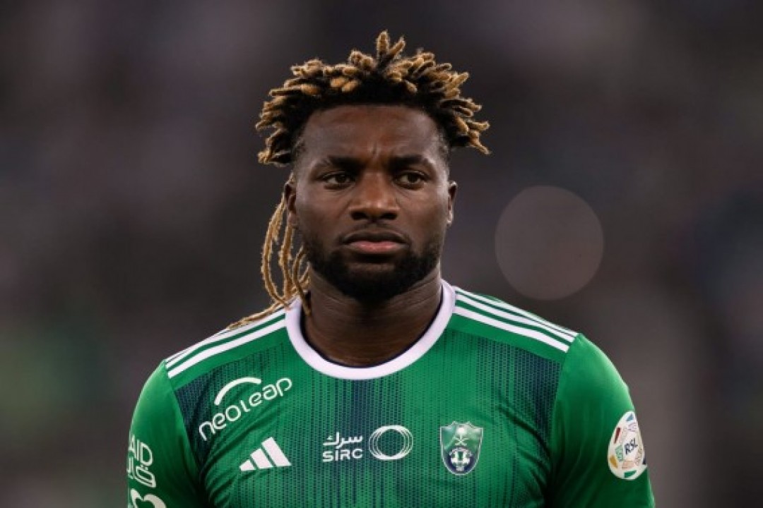 الأهلي يبيع عقد ماكسيمان إلى كلوب أمريكا المكسيكي بـ13 مليون يورو