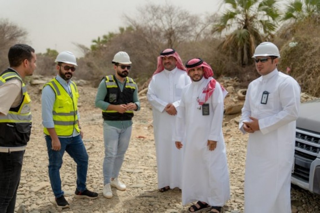 رئيس بلدية محافظة صبيا يُجري جولة ميدانية لمتابعة مشاريع التنمية والخدمات