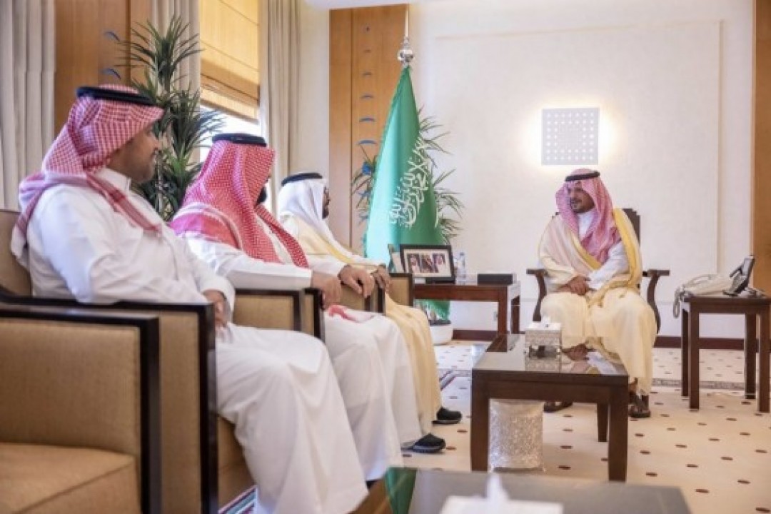 نائب أمير القصيم يستقبل المدير التنفيذي لجمعية "كبدك" ويطّلع على إنجازاتها