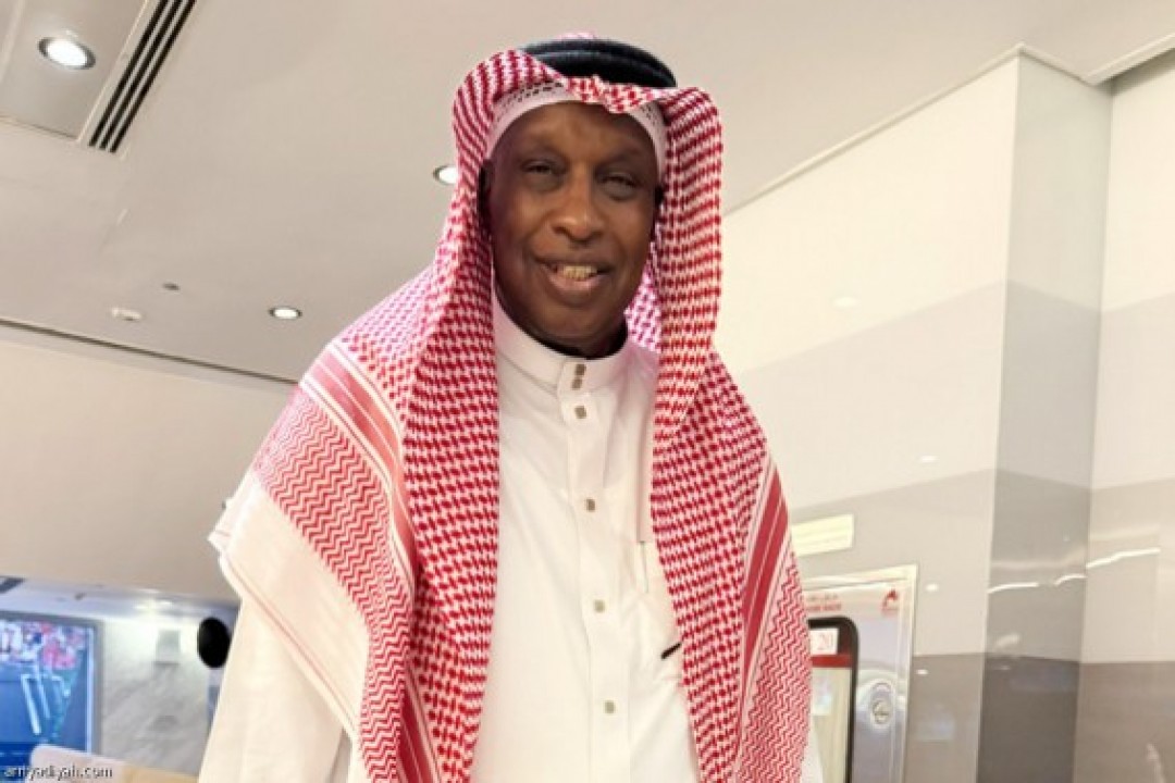 عطا الله يشيد بتألق الأخضر ويبشر بمستقبل السلة السعودية
