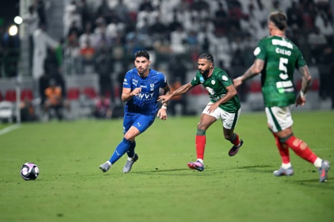 الهلال يدك مرمى الاتفاق بخماسية