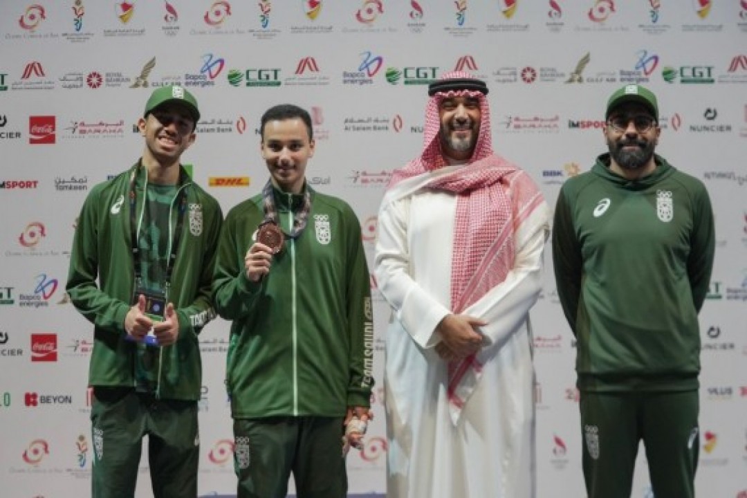 قبضة الأخضر إلى النهائي وراجخان يضيف البرونزية قبضة الأخضر إلى النهائي وراجخان يضيف البرونزية