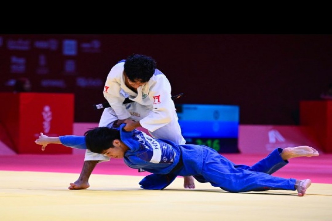 الأخضر يبحث عن الذهب الآسيوي الأول الأخضر يبحث عن الذهب الآسيوي الأول