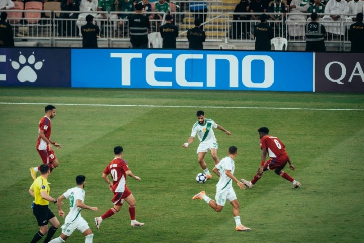 كامارا يقود الشارقة لفوز ثمين على الأهلي السعودي في النخبة الآسيوية