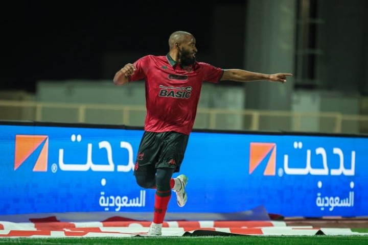 الخلود يعبر أمواج الخليج ويتأهل لنصف نهائي كأس الملك