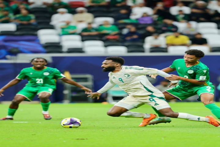 الأخضر يتأهل لربع نهائي كأس العرب بعد فوزه على جزر القمر بثلاثية