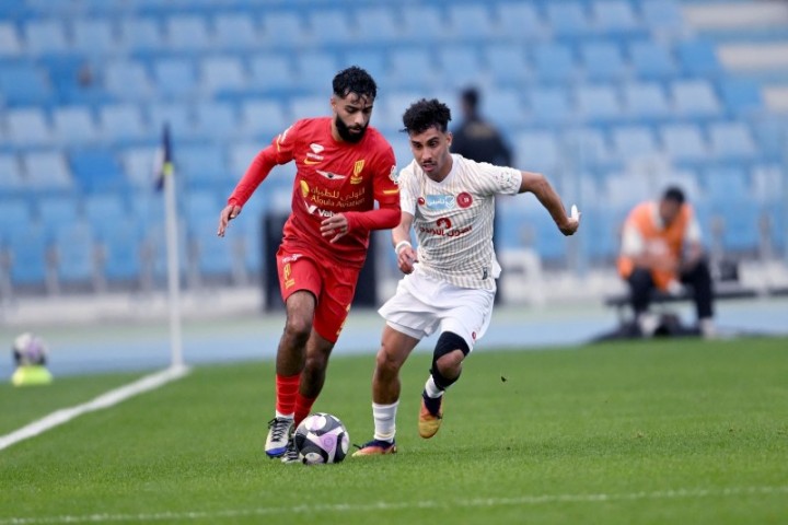 تعادل إيجابي يجمع القادسية وضمك في دوري روشن