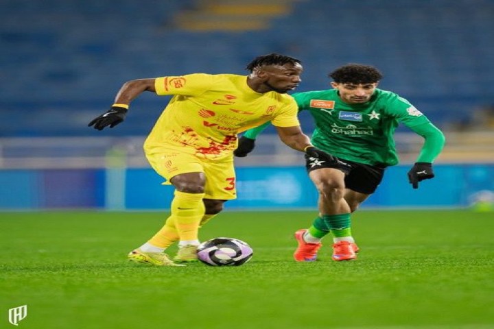 القادسية يواصل ثورته الفنية ويعمّق جراح النجمة بثلاثية جديدة