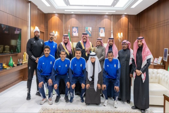 أمير حائل يستقبل رئيس وأعضاء مجلس إدارة نادي سميراء