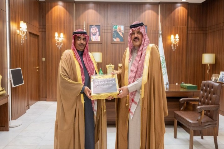 أمير  حائل يطّلع على تقرير إنجازات الأحوال المدنية لعام 2025