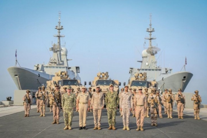 السعودية وأمريكا تنفذان تمرينًا بحريًا مشتركًا بجدة