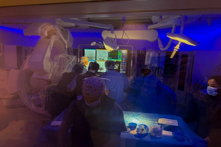 إنقاذ مريضة سودانية من جلطة دماغية بمدينة الملك عبدالله الطبية