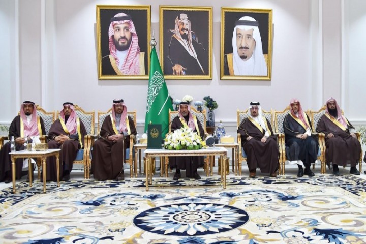 أمير نجران يؤكد الانضباط التعليمي في رمضان