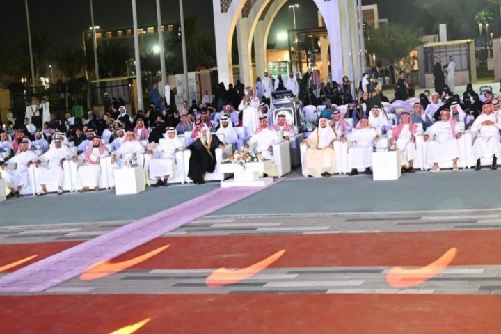 الطوال تتألق في ليالي المحافظات بمهرجان جازان