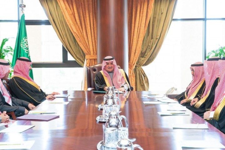 أمير تبوك يطّلع على حملة رمضان لـ "جود الإسكان" بالمنطقة