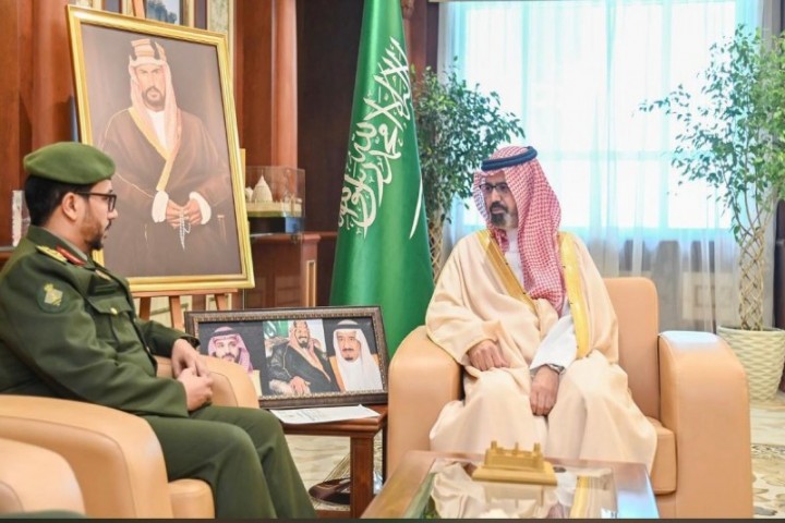 نائب أمير جازان يستقبل مدير الجوازات الجديد ويؤكد تطوير الأداء أولوية