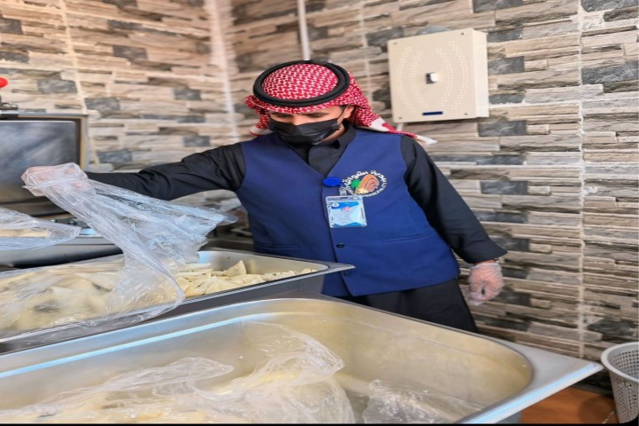 بلدية أشواق تكثّف جولاتها الرقابية خلال رمضان