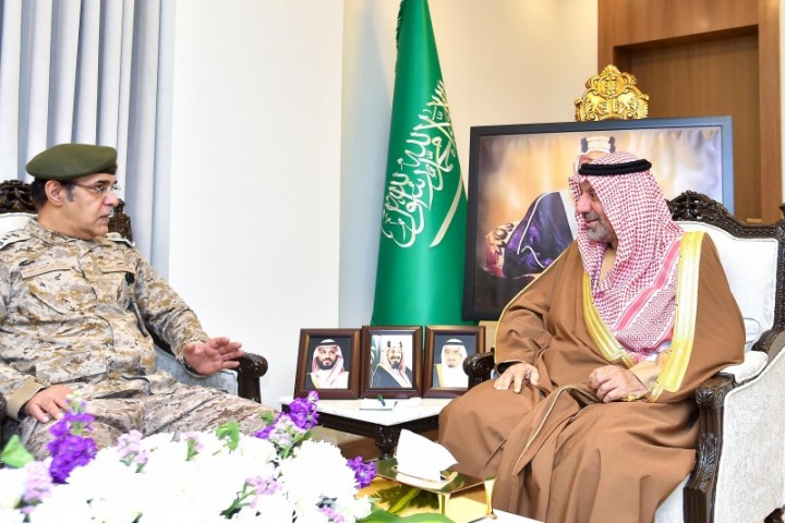 أمير نجران يطّلع على مستوى الخدمات الصحية بمستشفى القوات المسلحة