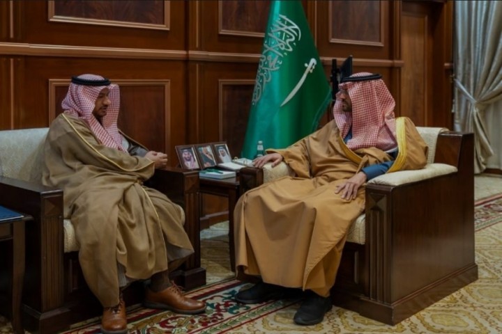 نائب أمير حائل يطّلع على مشاريع المياه بالمنطقة