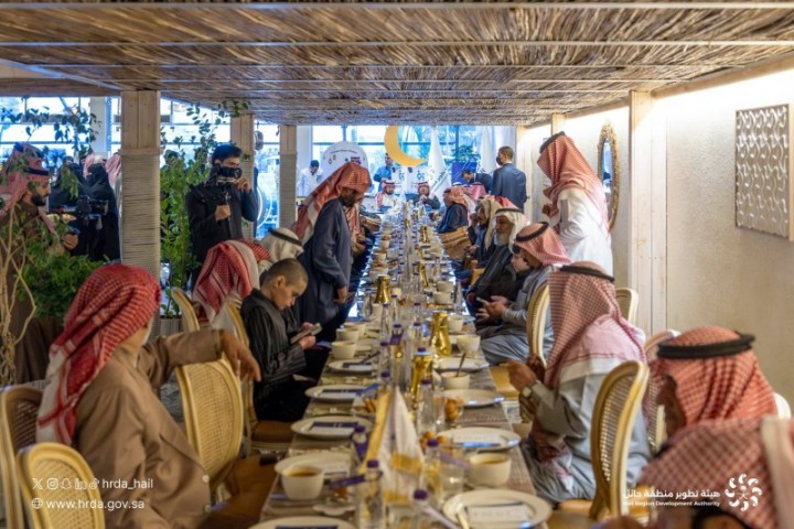 هيئة تطوير حائل تقيم إفطارًا رمضانيًا لكبار السن