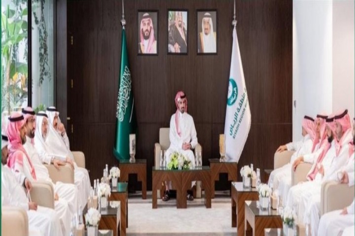 أمين منطقة الرياض يلتقي منسوبي الأمانة لتهنئتهم بعيد الفطر المبارك