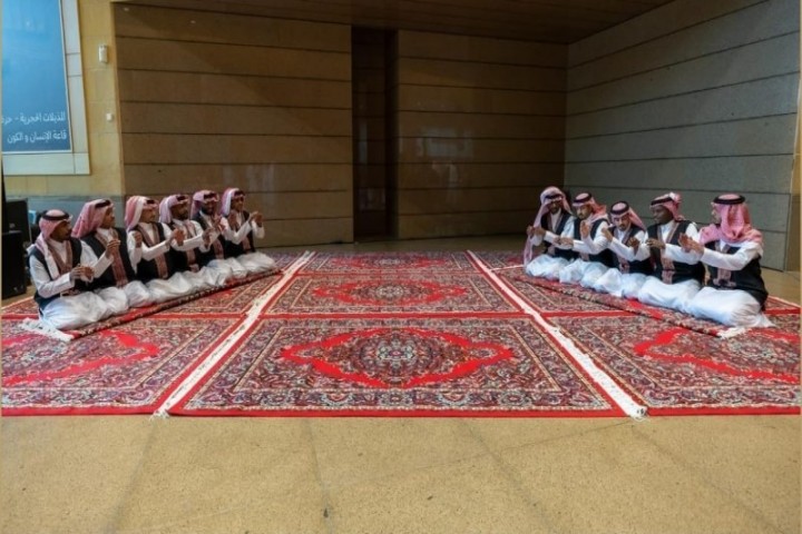 هيئة المسرح تقدم عروضًا أدائية في معرض بدايات الحركة الفنية السعودية