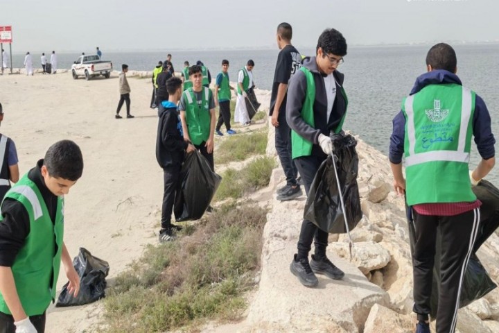 بلدية القطيف تطلق مبادرة بيئية في كورنيش المحيسنيات