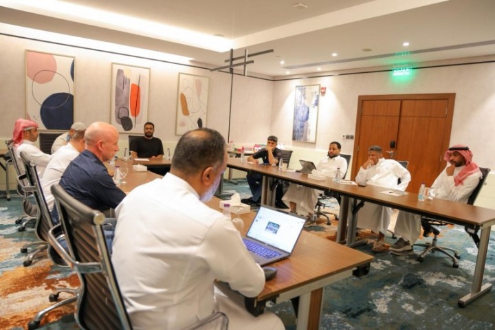 اتحاد الطائرة يناقش مع الأندية سبل تطوير الدوري الممتاز