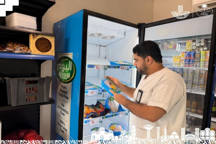 جولات رقابية مكثفة لبلدية مليجة لضمان سلامة المنشآت الغذائية والتجارية