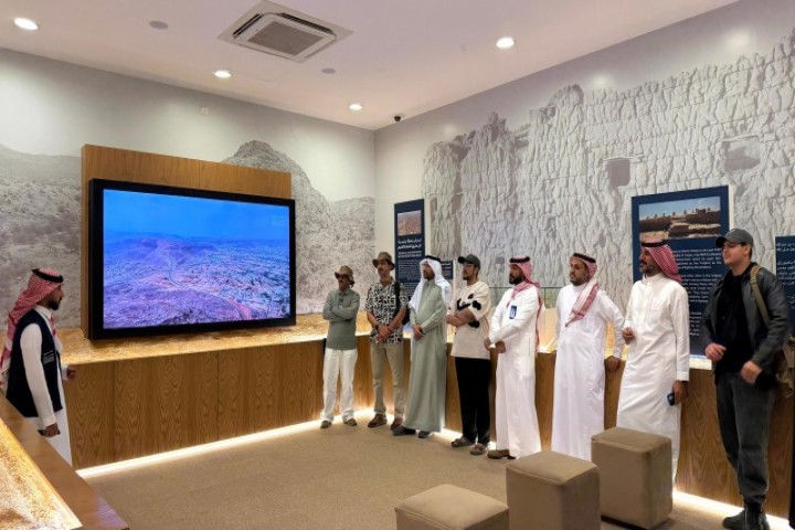 نادي عسير الفوتوغرافي ينظم جولة استكشافية في موقع جرش الأثري بأحد رفيدة