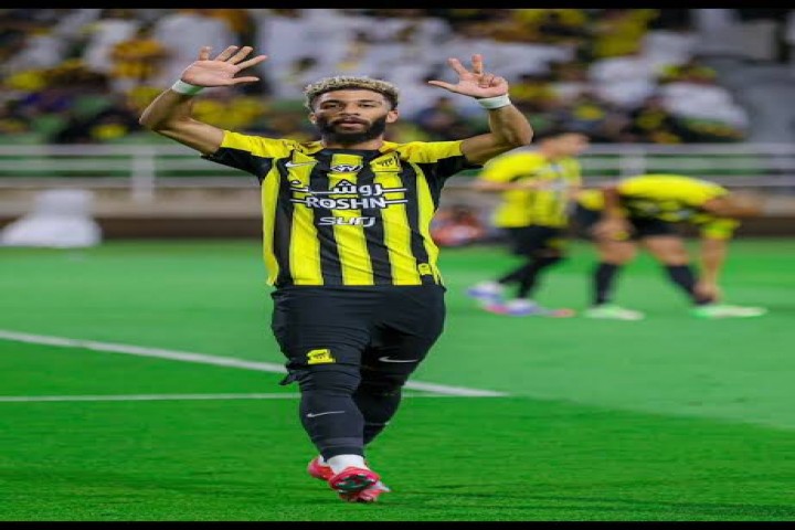 العبود يدعم الاتحاد فنياً ومعنوياً في نخبة آسيا