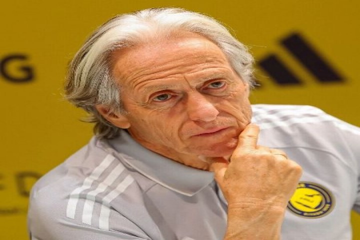 إنذار مبكر في الكلاسيكو.. قلق جيسوس يسبق مواجهة الأهلي