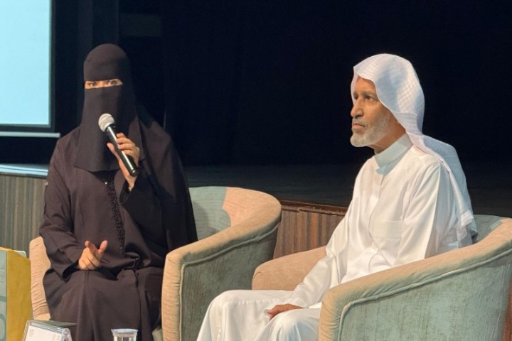 فعالية ثقافية تسلط الضوء على شعر قريش وقيمته التاريخية