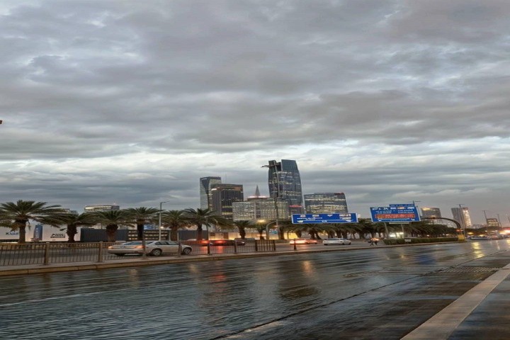 أجواء ماطرة ورياح قوية تؤثر على أغلب مناطق المملكة