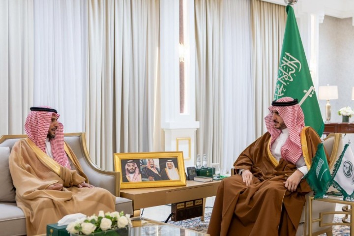 أمير الجوف يستعرض مخرجات منتدى الجوف الزراعي الدولي 2025