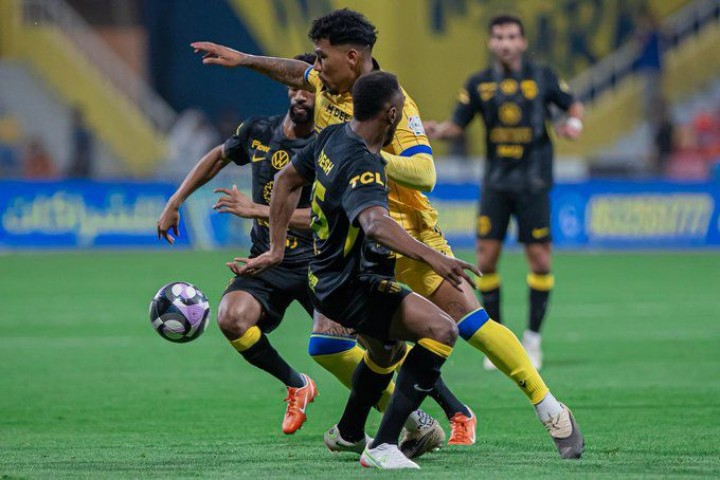 الاتحاد يهزم التعاون بثنائية ويرفع رصيده إلى 48 نقطة