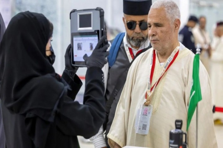 مكفوفو المغرب يشيدون بعناية طريق مكة