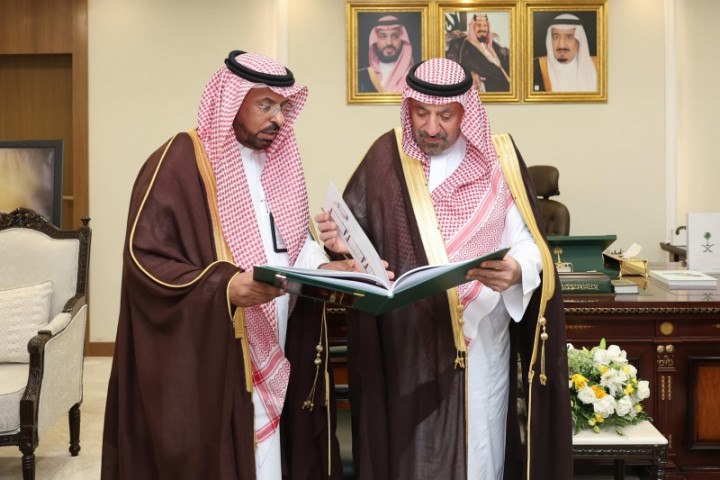 أمير نجران يثمّن تميّز الهلال الأحمر