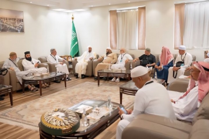 آل الشيخ يشدّد على ترسيخ منهج الاعتدال والرفق والحكمة في الدعوة