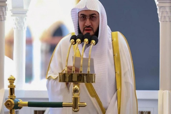 إمام المسجد الحرام يدعو إلى اغتنام أيام التشريق بالذكر والدعاء