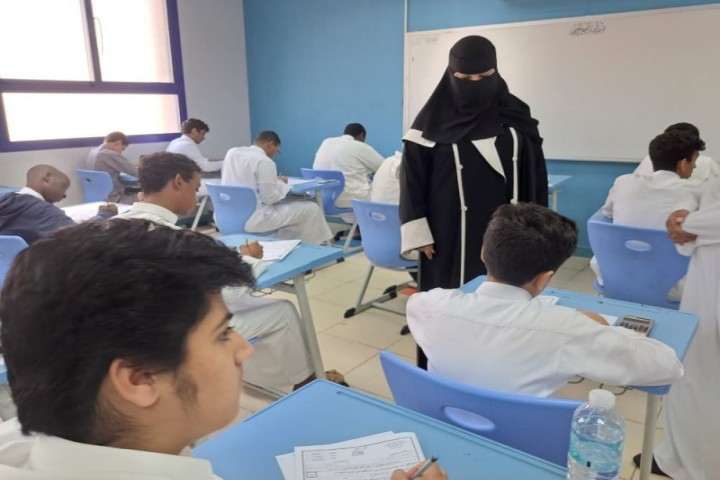 نائب أمير المدينة المنورة يطّلع على جهود وإنجازات فرع الهيئة العامة للإحصاء