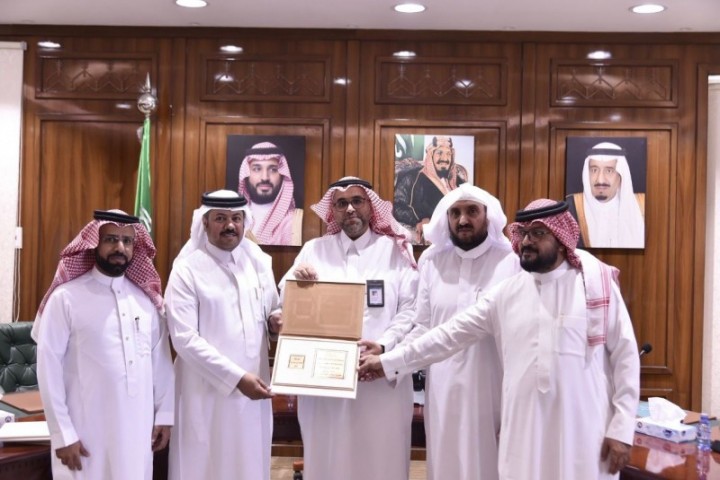 تعليم عسير يحتفي بإنجازات مشروع ازدهار القيادة المدرسية ويكرم المشاركين