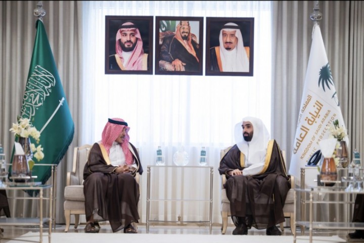 النائب العام ووزير الإعلام يؤكدان تعزيز الشراكة وتطوير الخطاب القانوني الإعلامي