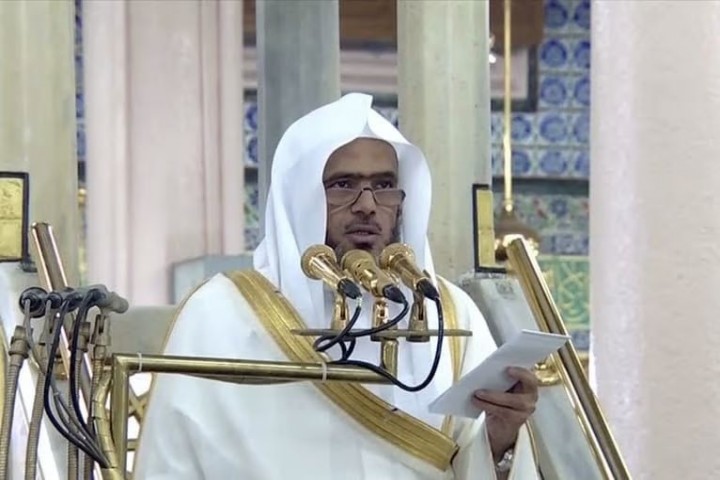 إمام المسجد النبوي التوازن في الترويح من سماحة الإسلام ويحفظ نشاط الإنسان