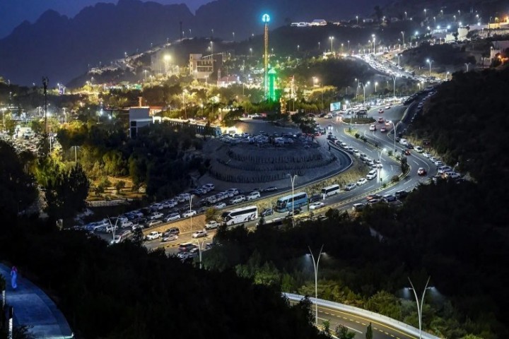 الباحة تستقطب الزوار في صيف 2026